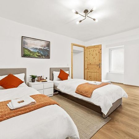 2 Zimmer Apartments, 4 Betten, Vollmoebliert,Zentrale Lage Am S-Bahnhof Berlin Eksteriør billede