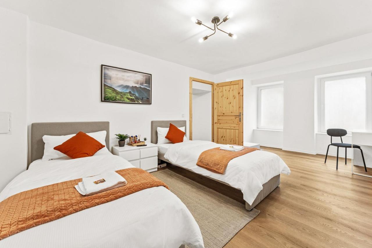 2 Zimmer Apartments, 4 Betten, Vollmoebliert,Zentrale Lage Am S-Bahnhof Berlin Eksteriør billede